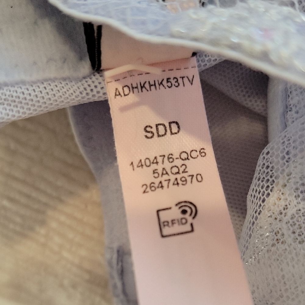 Victoria's Secret Light Purple Lace Bralette - Picture 8 of 12